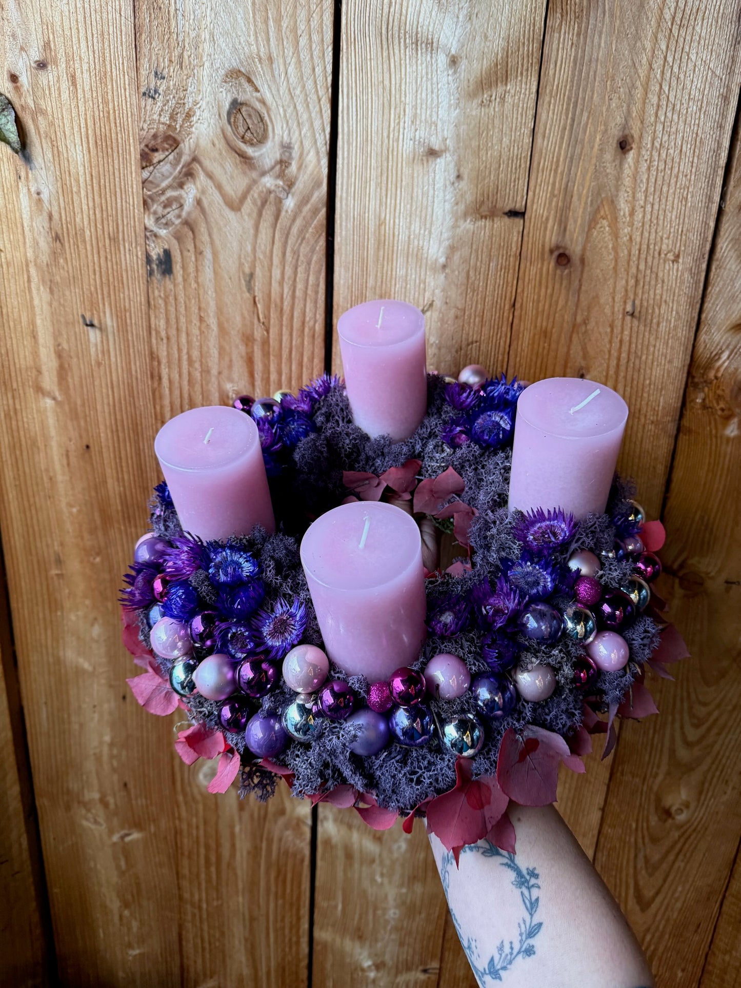 Adventskranz Pink Velvet Glow – Rosa & Violett Luxuskranz handgefertigt